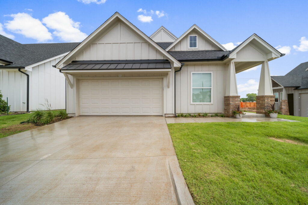 Exterior Home at Legacy Farms